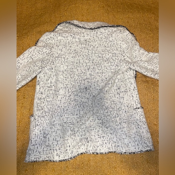 Max Studio White and Black Cardigan - Picture 4 of 5